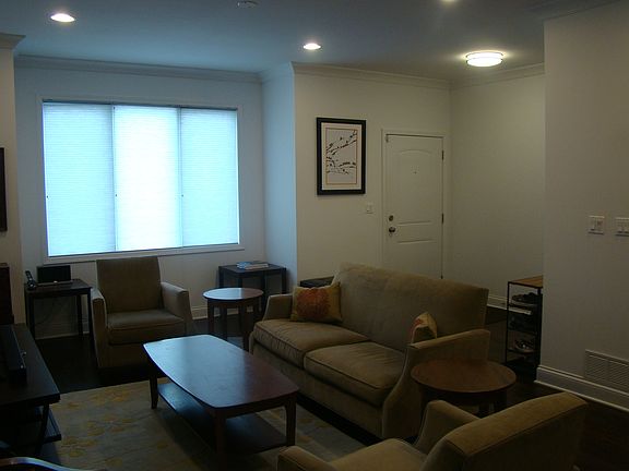 4th image of 3837 S Hermitage Ave