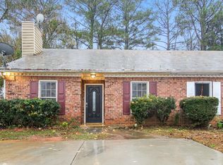 796 Indian Lake Dr, Lilburn, GA 30047