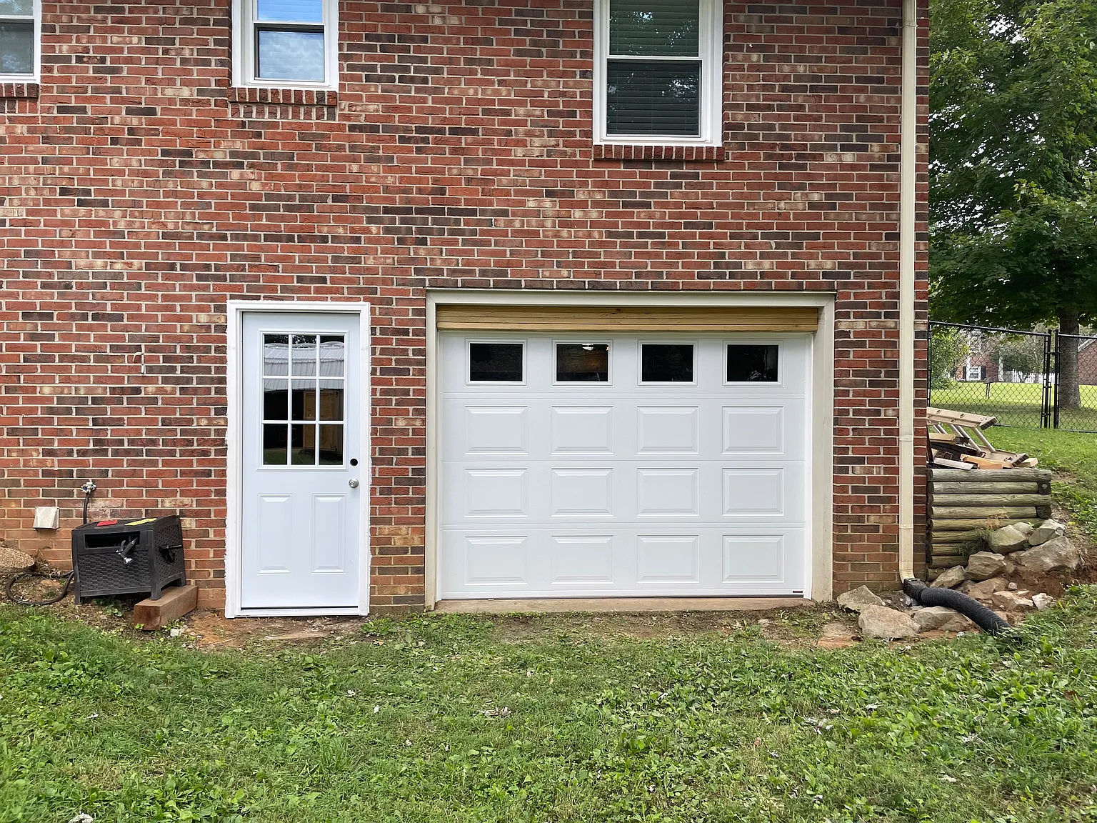 3 bed, 2162 sqft, $2,100 — Photo 3