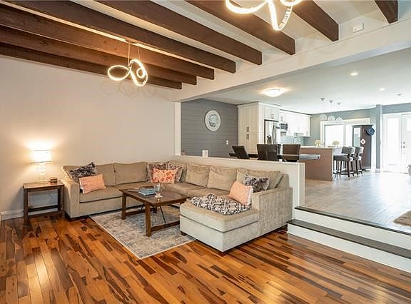 Bright and spacious living room