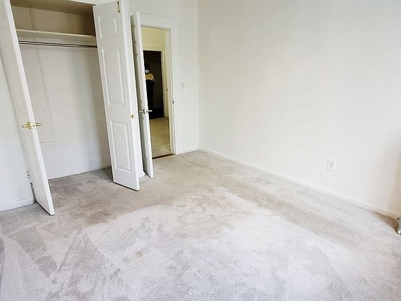 3rd image of 18-21 Ditmars Blvd #2FF