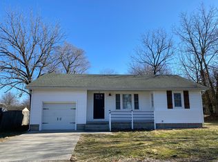 118 N Public Ave, Clever, MO 65631