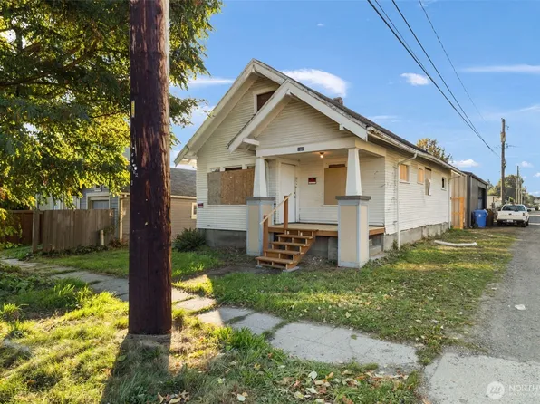 1008 S 37th Street, Tacoma, WA 98418