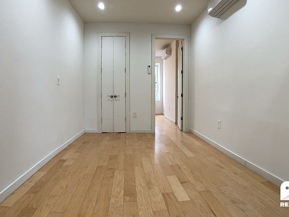 4th image of 252 Madison St APT 3L