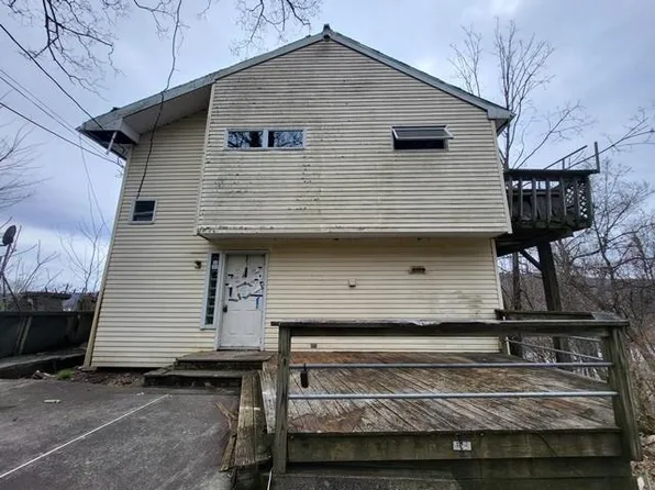 66 Indian Trail N, Greenwood Lake, NY 10925