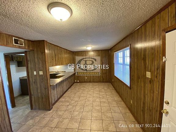 2nd image of 3762 Ironwood Dr