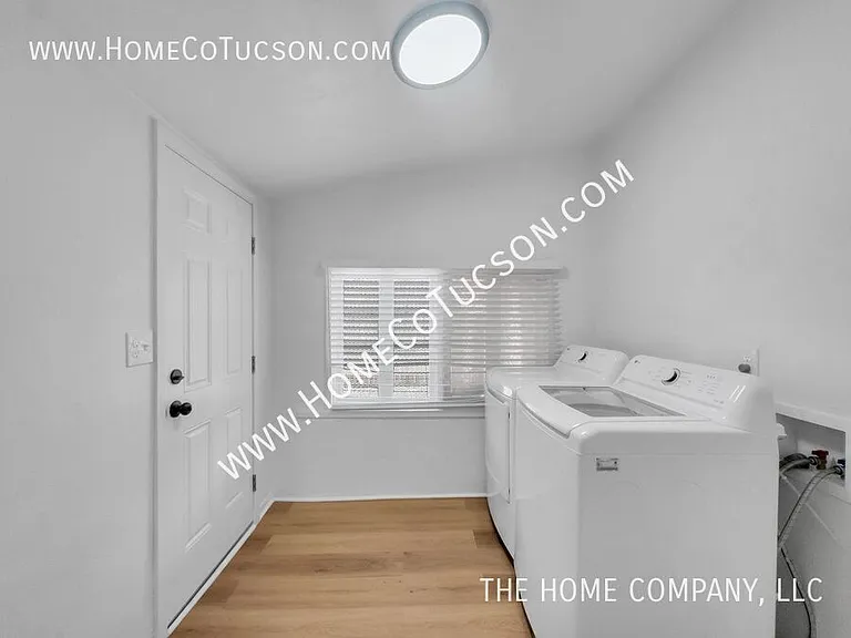 2425 N Goyette Ave #A — Photo 15