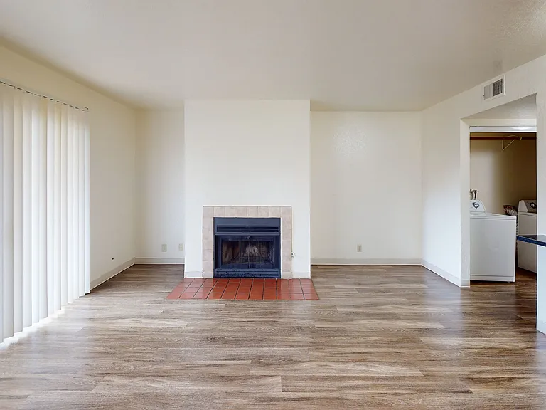 Pointe at Harden Ranch — Photo 34