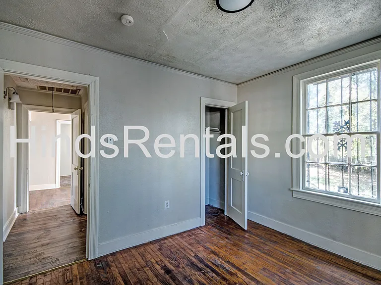 235 Dunbar St — Photo 5