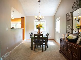 5833 Cassady Rd, Hermitage, PA 16148