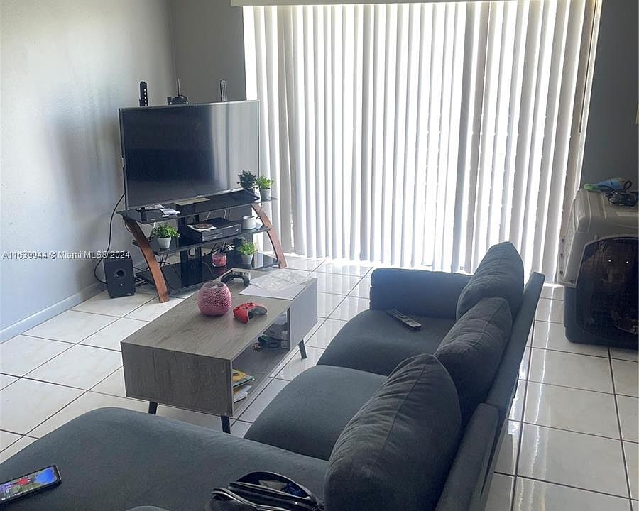 2nd image of 3600 NW 21st St APT 203