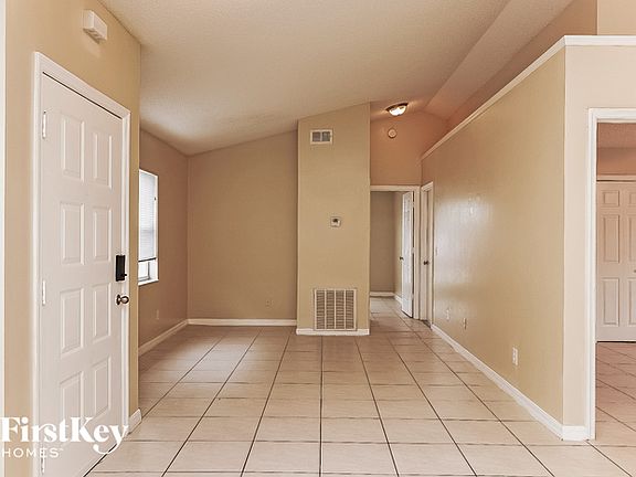 2nd image of 427 Southern Charm Dr