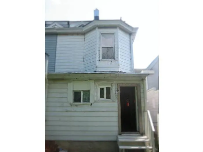 319 Market St photo 1