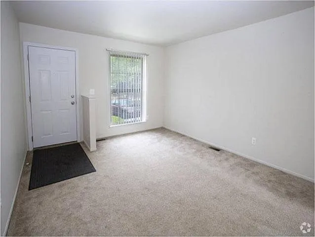 Countryside Townhouses of Auburn Hills — Photo 8