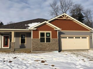 N4066 Majestic Cir, Cambridge, WI 53523