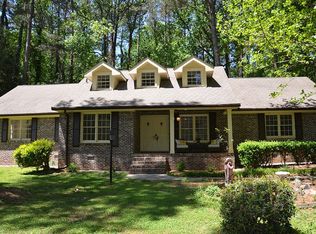 1945 Musket Ct, Stone Mountain, GA 30087