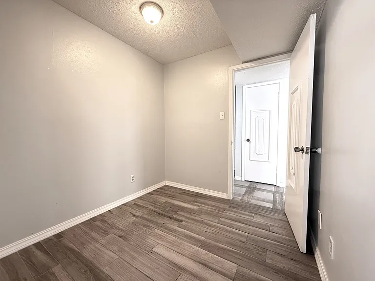 4800 N Stanton St #183-1 — Photo 17