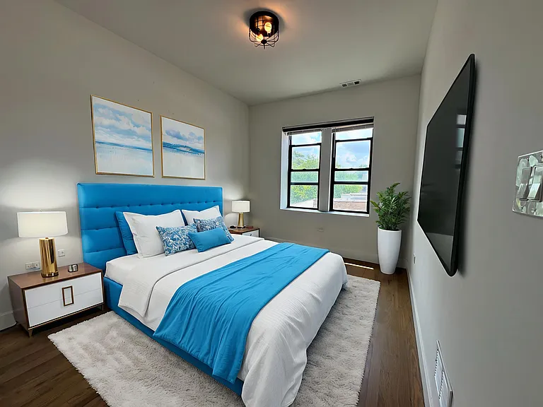 1303 S California Ave #4E — Photo 4
