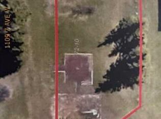 1107 7th Ave W, Beaverlodge, AB T0H 0C0