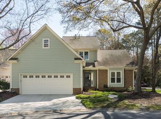 307 Tweed Cir, Cary, NC 27511