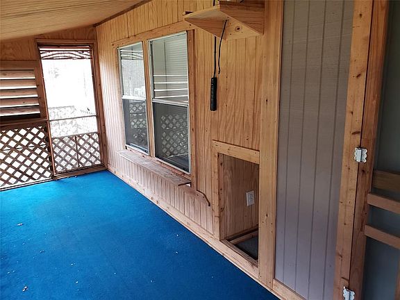 3rd image of 2106 S Columbia Dr #B