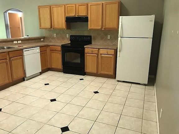 3rd image of 4541 SW Athena Dr