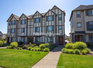 28452 SW Villebois Dr N, Wilsonville, OR 97070