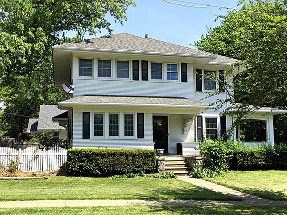 2nd image of 701 Lincoln Ave