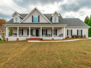 232 E Tennant Cir, Chickamauga, GA 30707