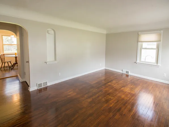 22740 Westwood Ave, Fairview Park, OH 44126