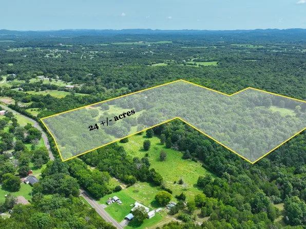 2 Factory Rd, Murfreesboro, TN 37130