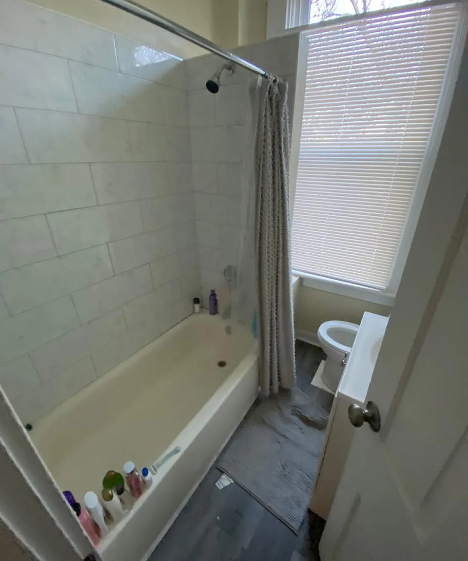 5 bed, 2522 sqft, $3,595 — Photo 3