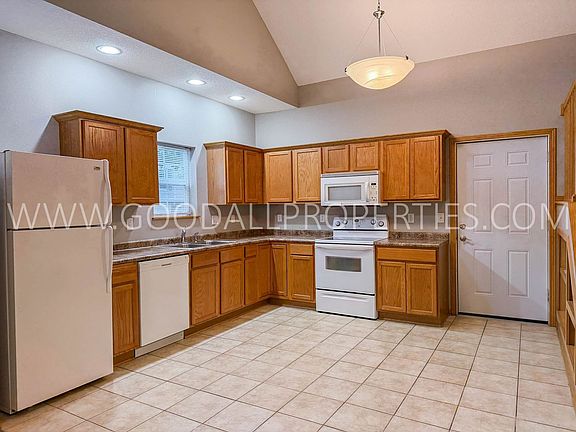 2nd image of 4308 153rd Pl