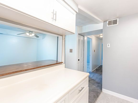 5th image of 505 Hunters Path Rd APT 23