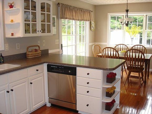 3rd image of 1350 Downwood Manor Dr