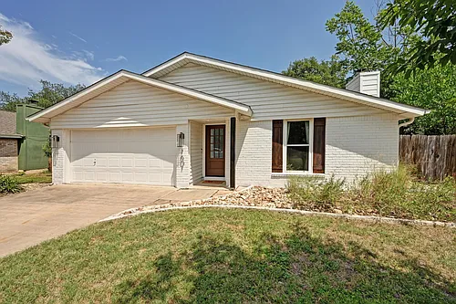 7607 Whispering Winds Dr Photo 1