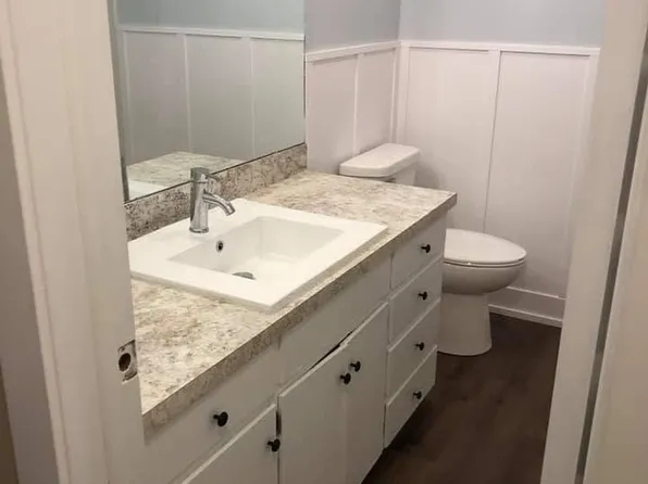 114 W 14th St #14, Holland, MI 49423