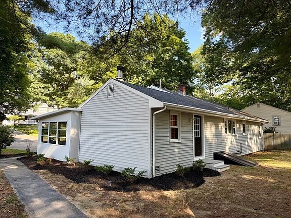 3rd image of 47 Starr Rd