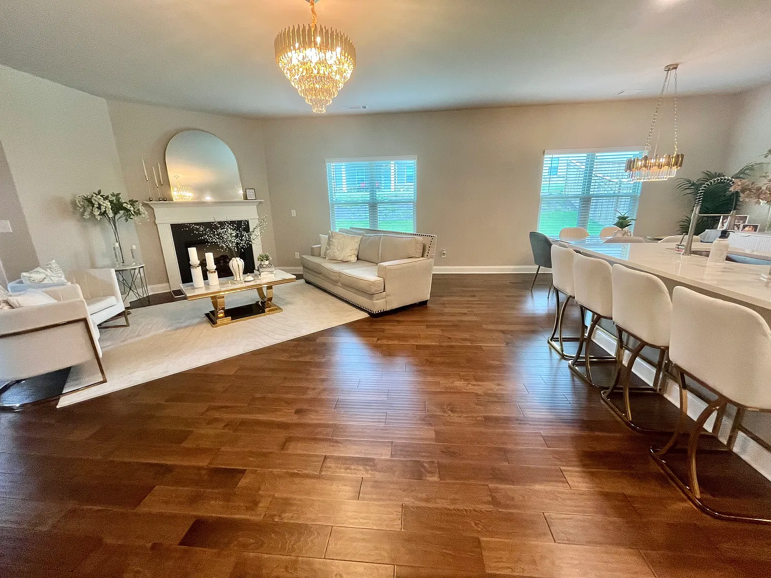 943 Ulster Ct — Photo 3
