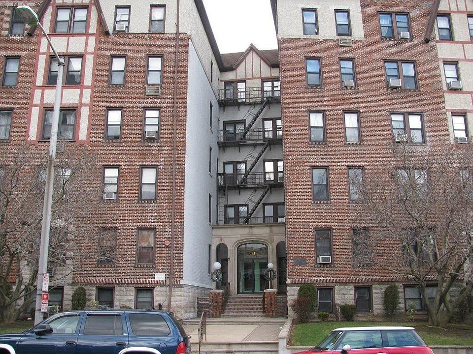 1st image of 765 Anderson Ave #4-1