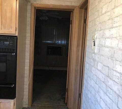 3rd image of 17 King Arthur Ct APT 8