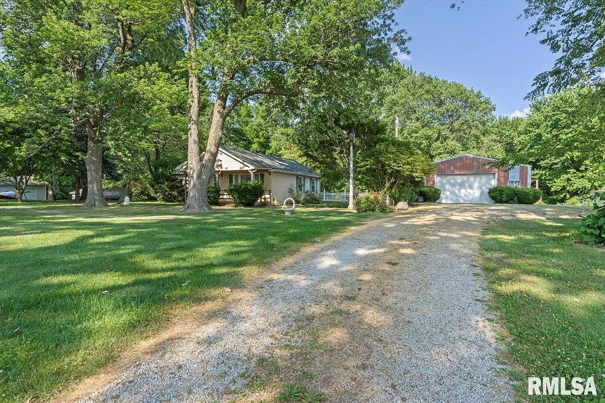 2682 N Farmingdale Rd, Pleasant Plains, IL 62677 Zillow