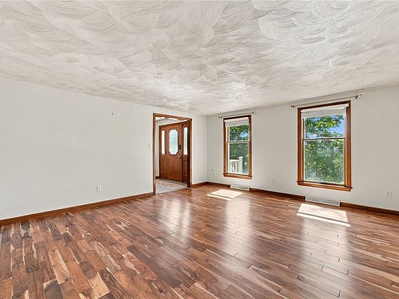 5th image of 9 Northwood Rd