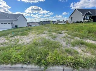 6474 Burr Oak Ln, Eau Claire, WI 54703