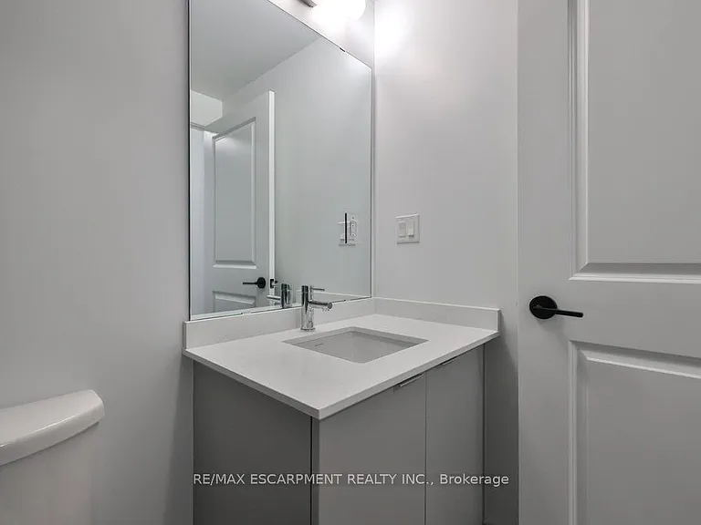 2075 Lakeshore Rd #304 — Photo 7