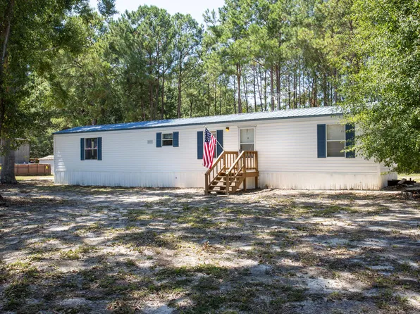 33 Park Place Ter, Fort Gaines, GA 39851