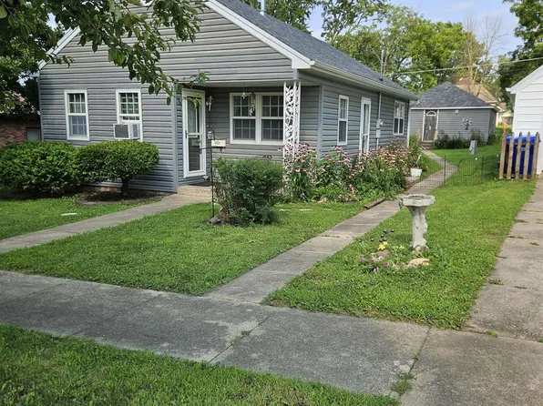 15 5th Ave NE, Oelwein, IA 50662