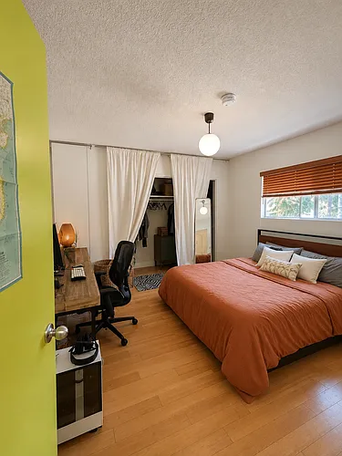 806 Coronado Ter #6 Photo 1