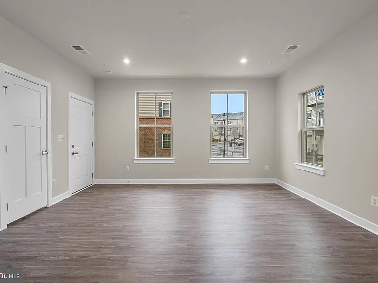 24715 Monk Meadows Ter — Photo 9
