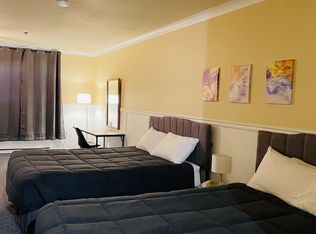 206 Jarvis St #100, Whitehorse, YT Y1A2H1